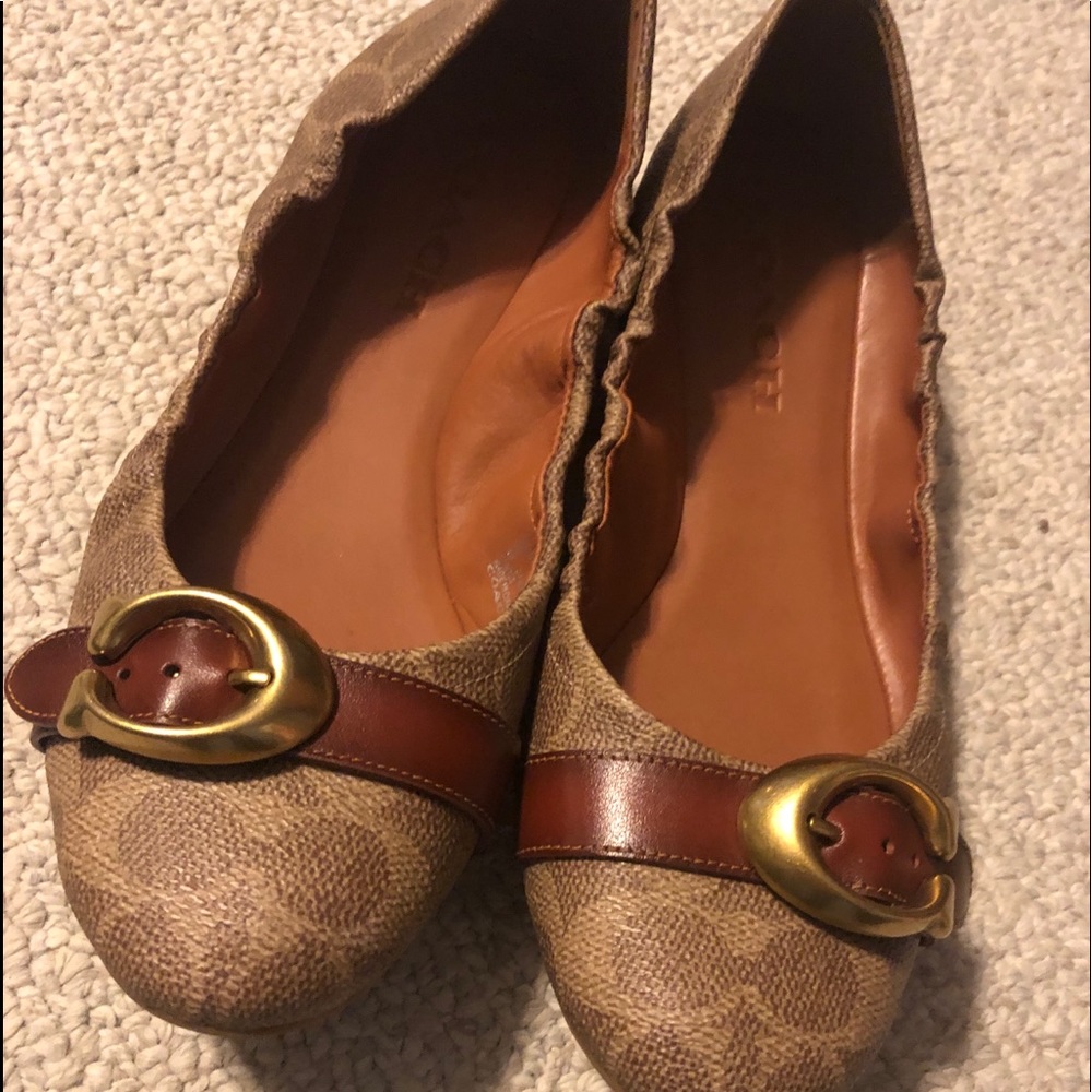 COACH Stanton Buckle flat Size 8 PRISTINE in box
